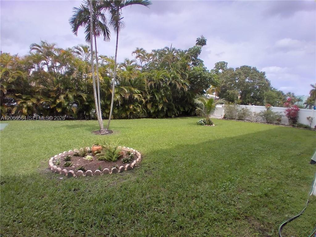 A12066564 Property Photo 22