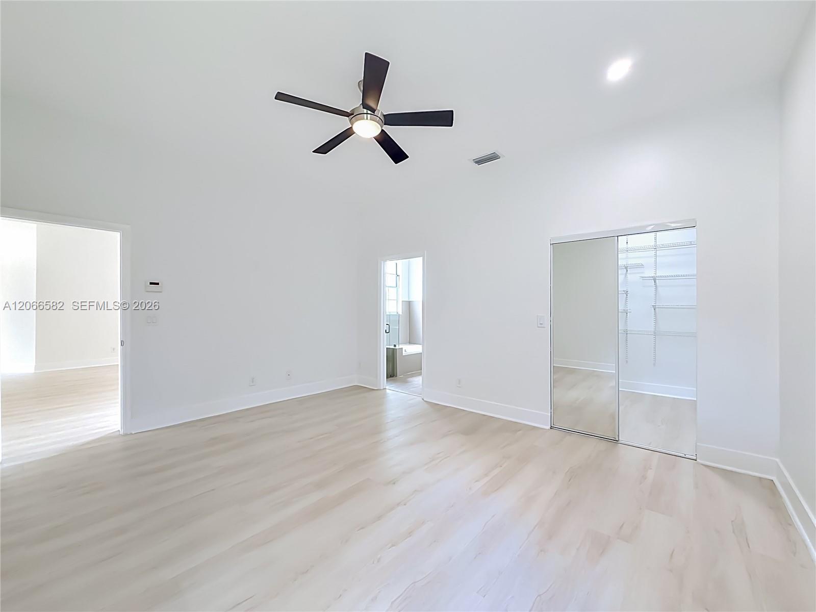 A12066582 Property Photo 22