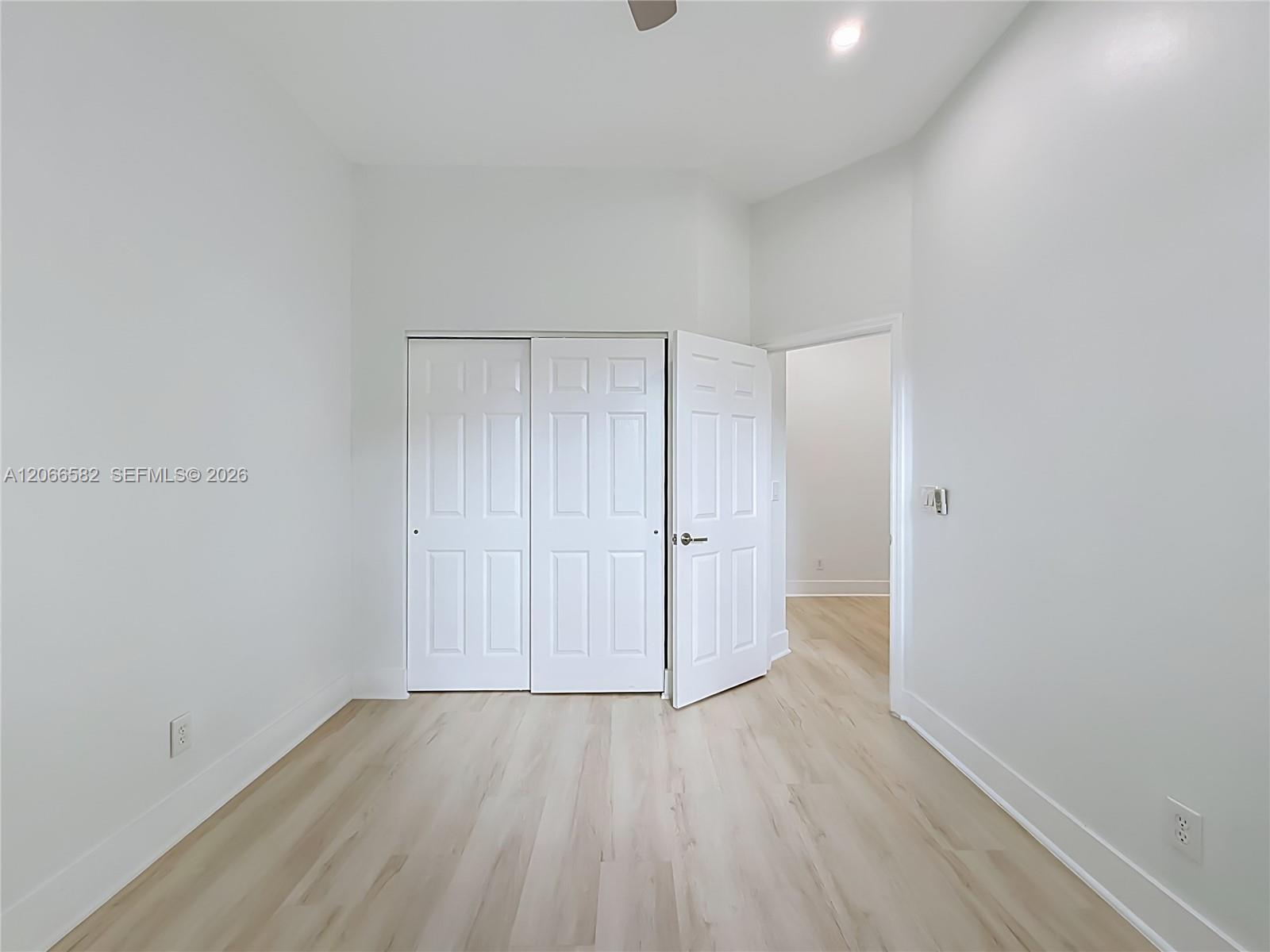 A12066582 Property Photo 28