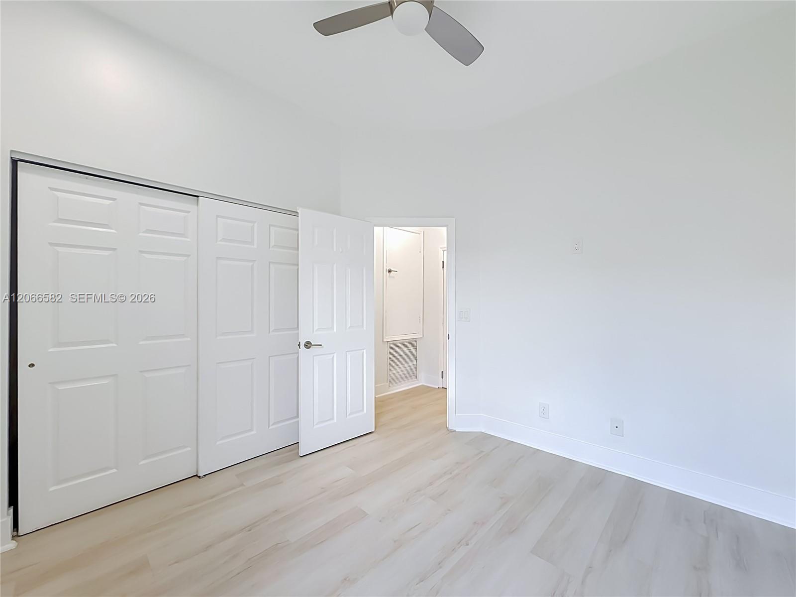 A12066582 Property Photo 31