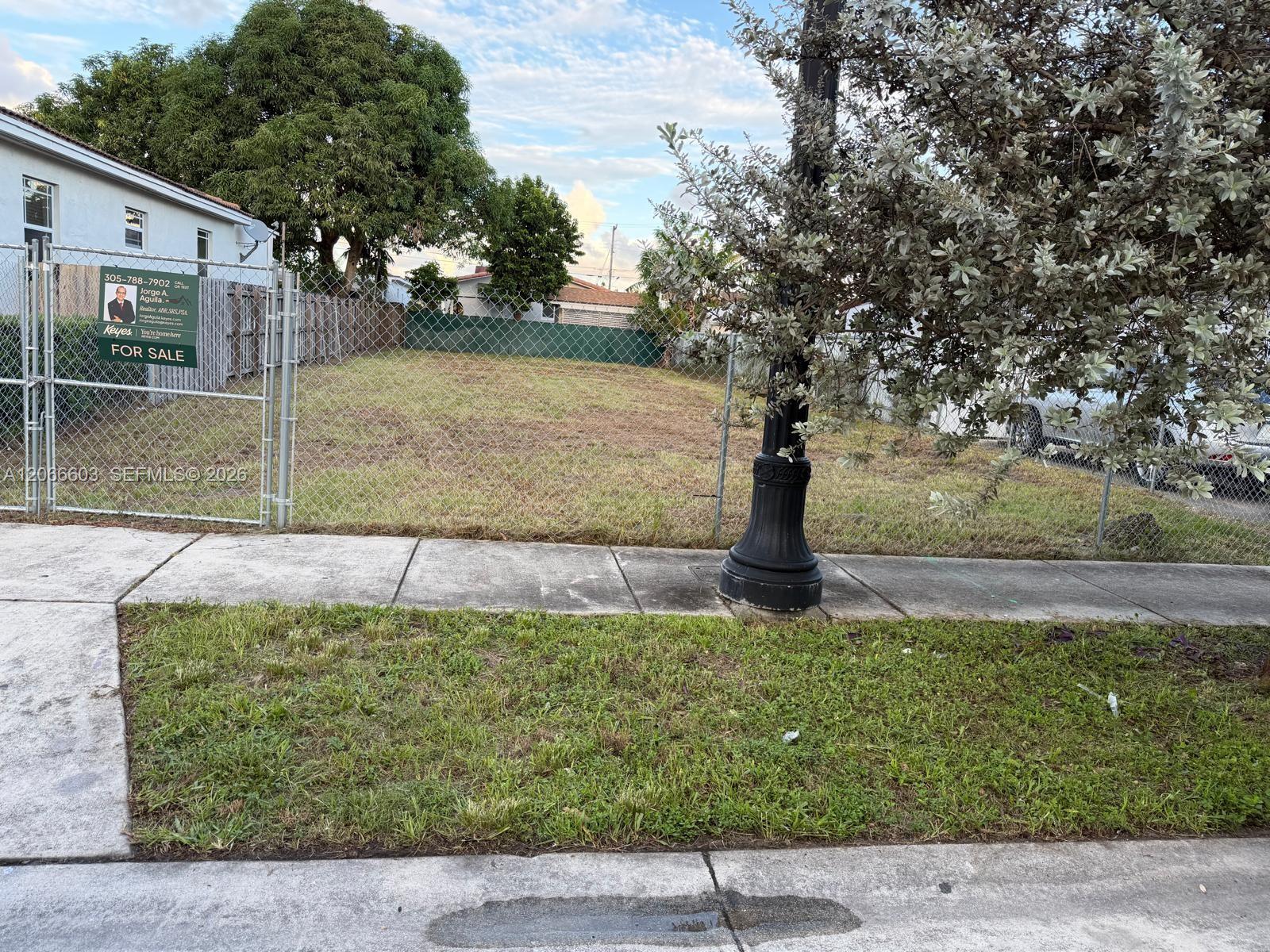 231 Nw 62nd Avenue Property Photo 1