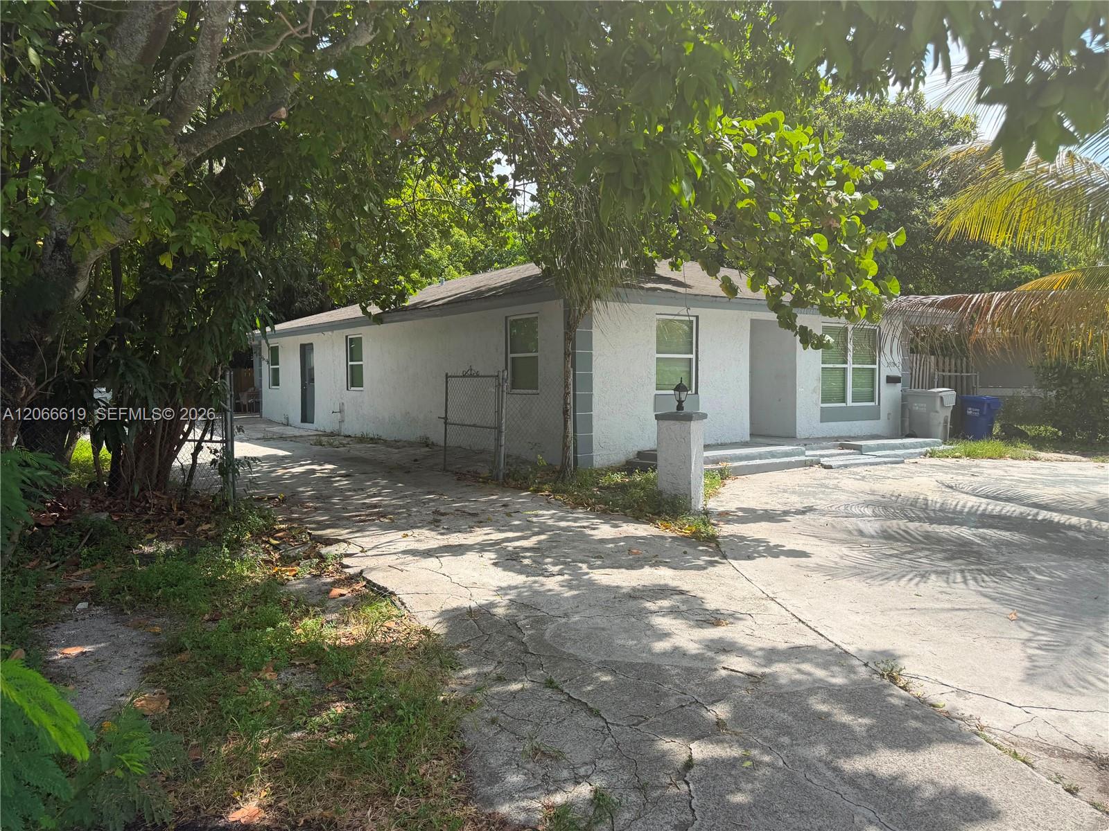 2910 Nw 6th Court Property Photo 1