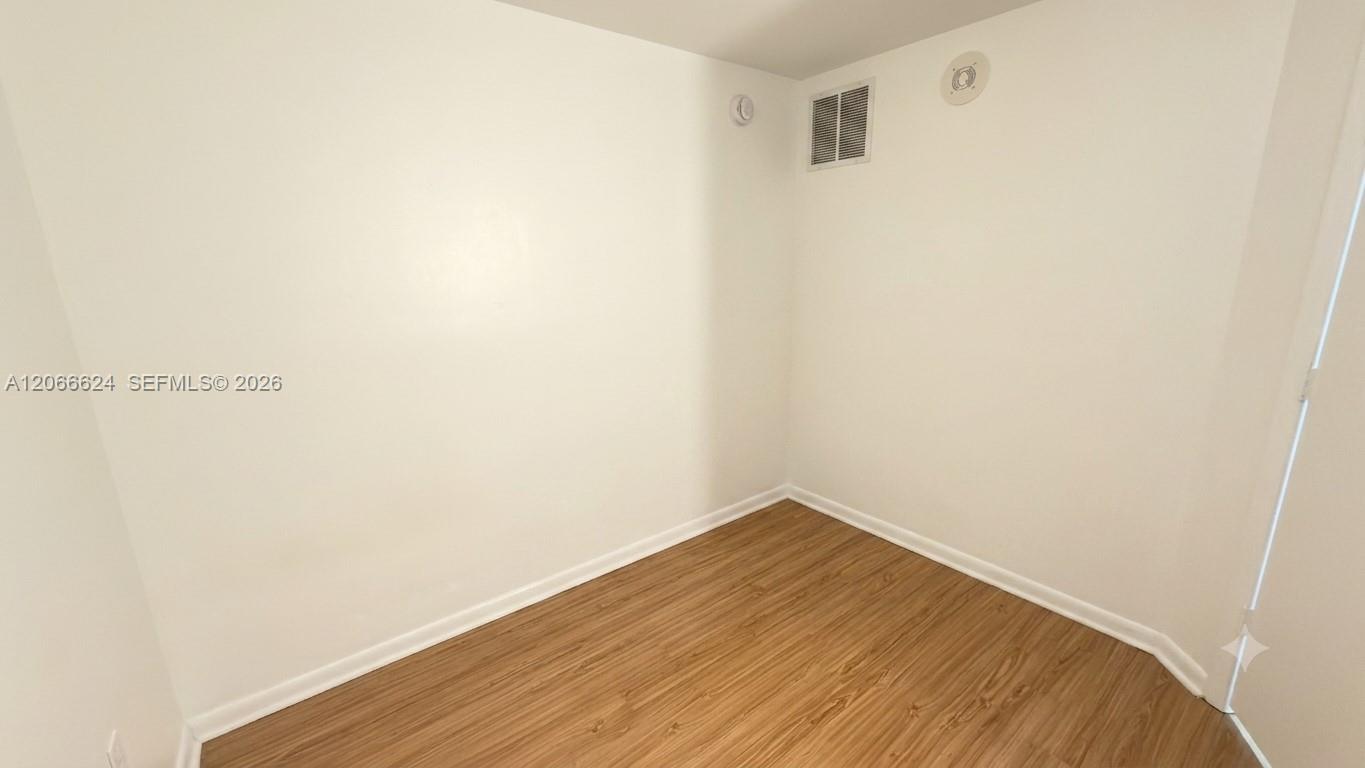 244 Biscayne Boulevard 808 Property Photo 13