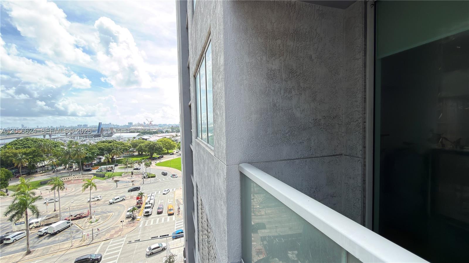 244 Biscayne Boulevard 808 Property Photo 17
