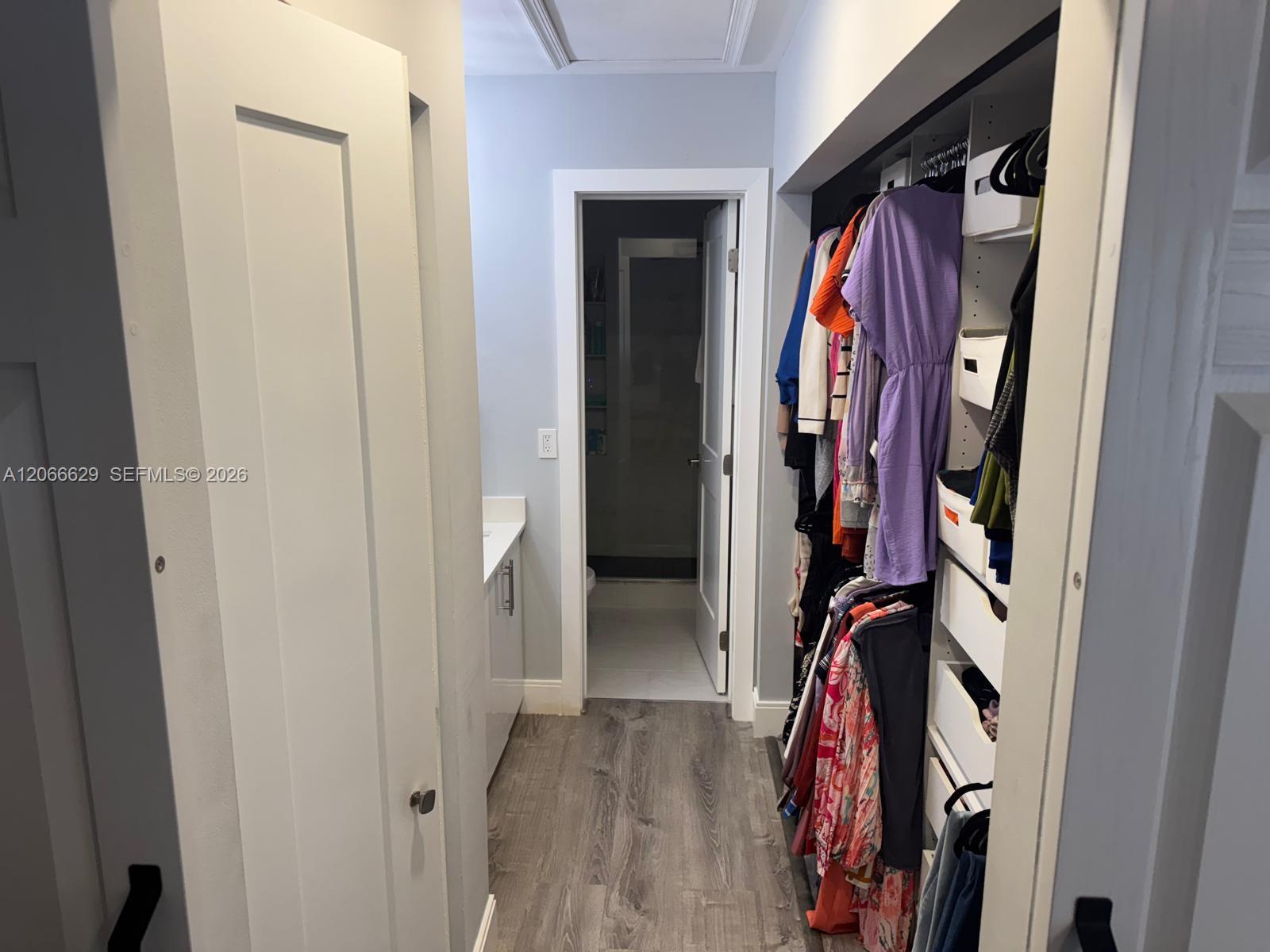 206 Liberty Court . Property Photo 17