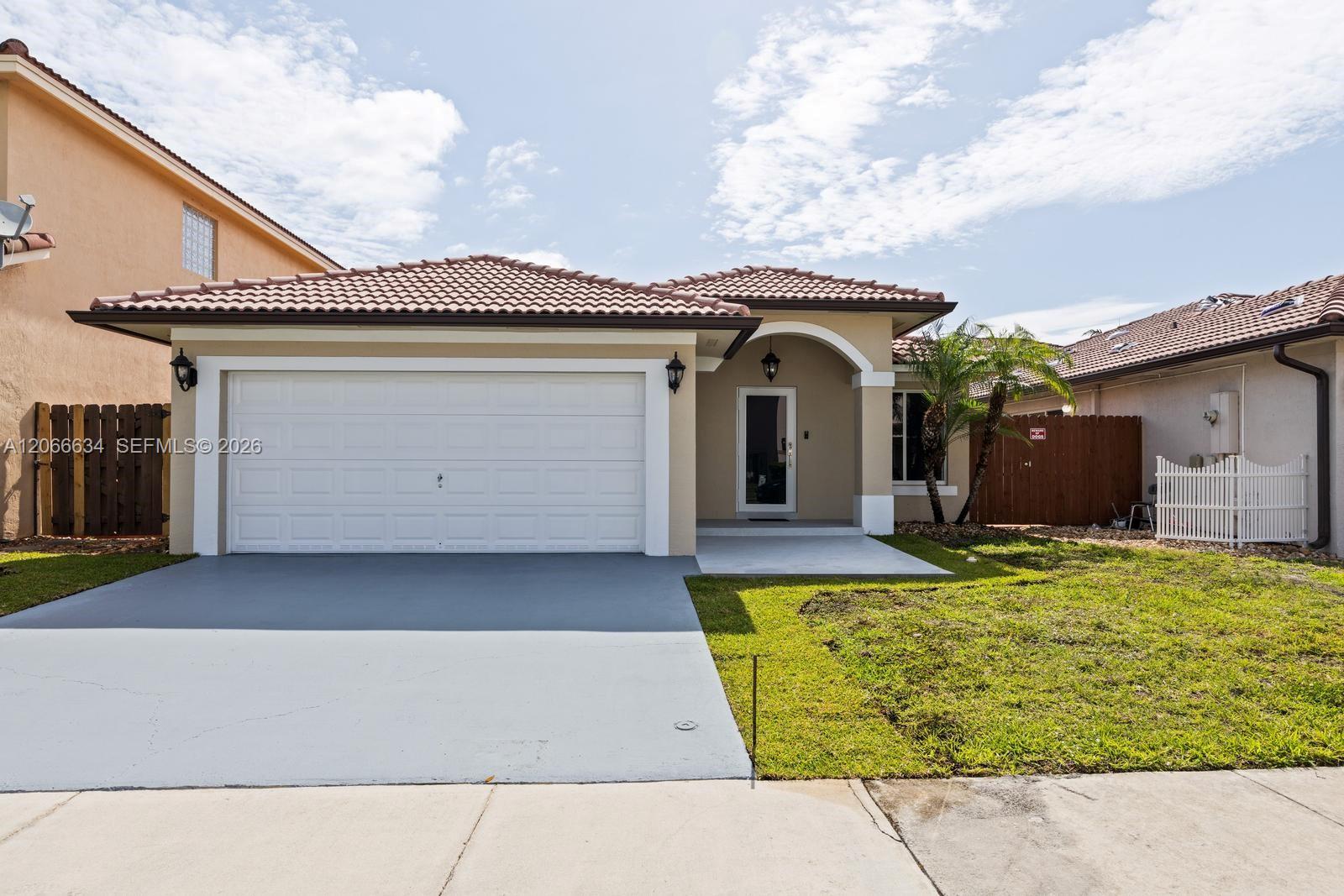 21505 Sw 89th Path Property Photo 2