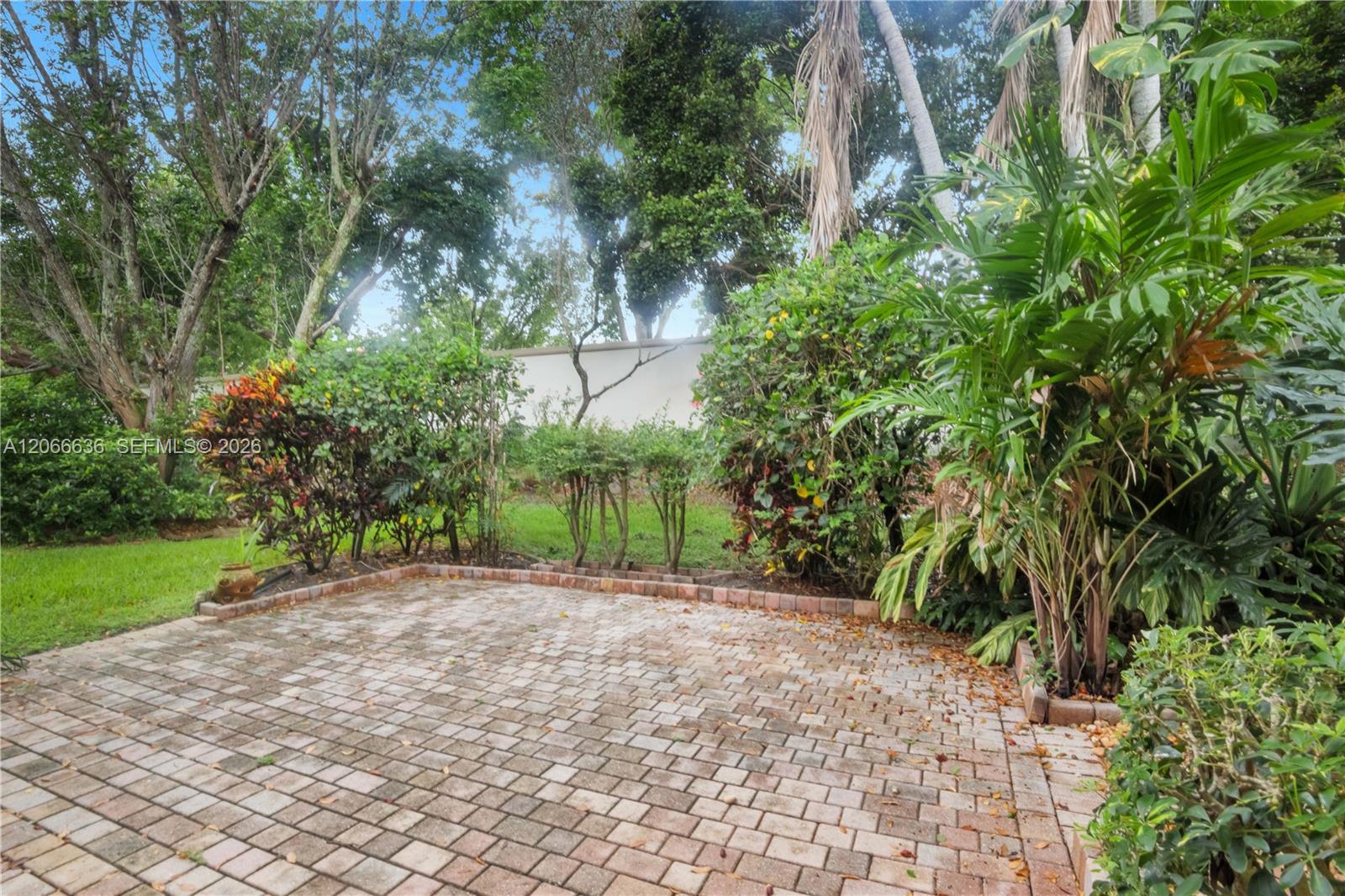 7747 Via Grande Property Photo 20