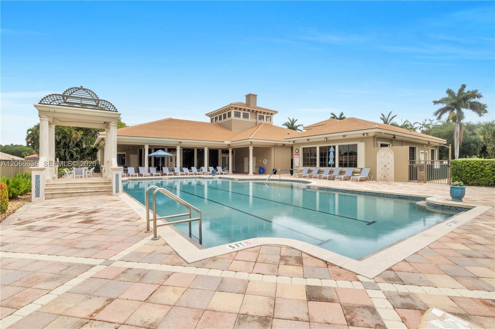 7747 Via Grande Property Photo 25