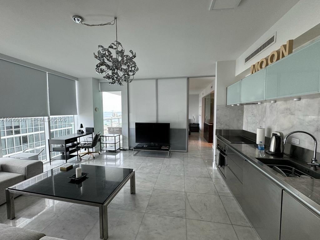 1040 Biscayne Boulevard 1505 Property Photo 4