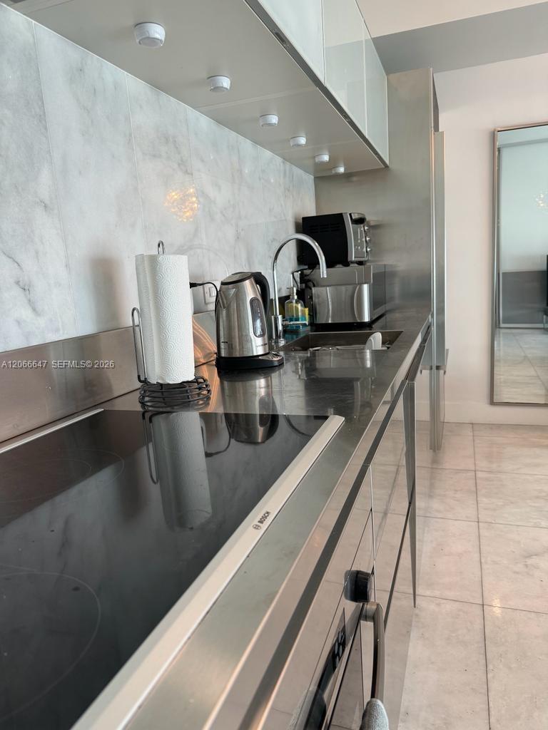 1040 Biscayne Boulevard 1505 Property Photo 15
