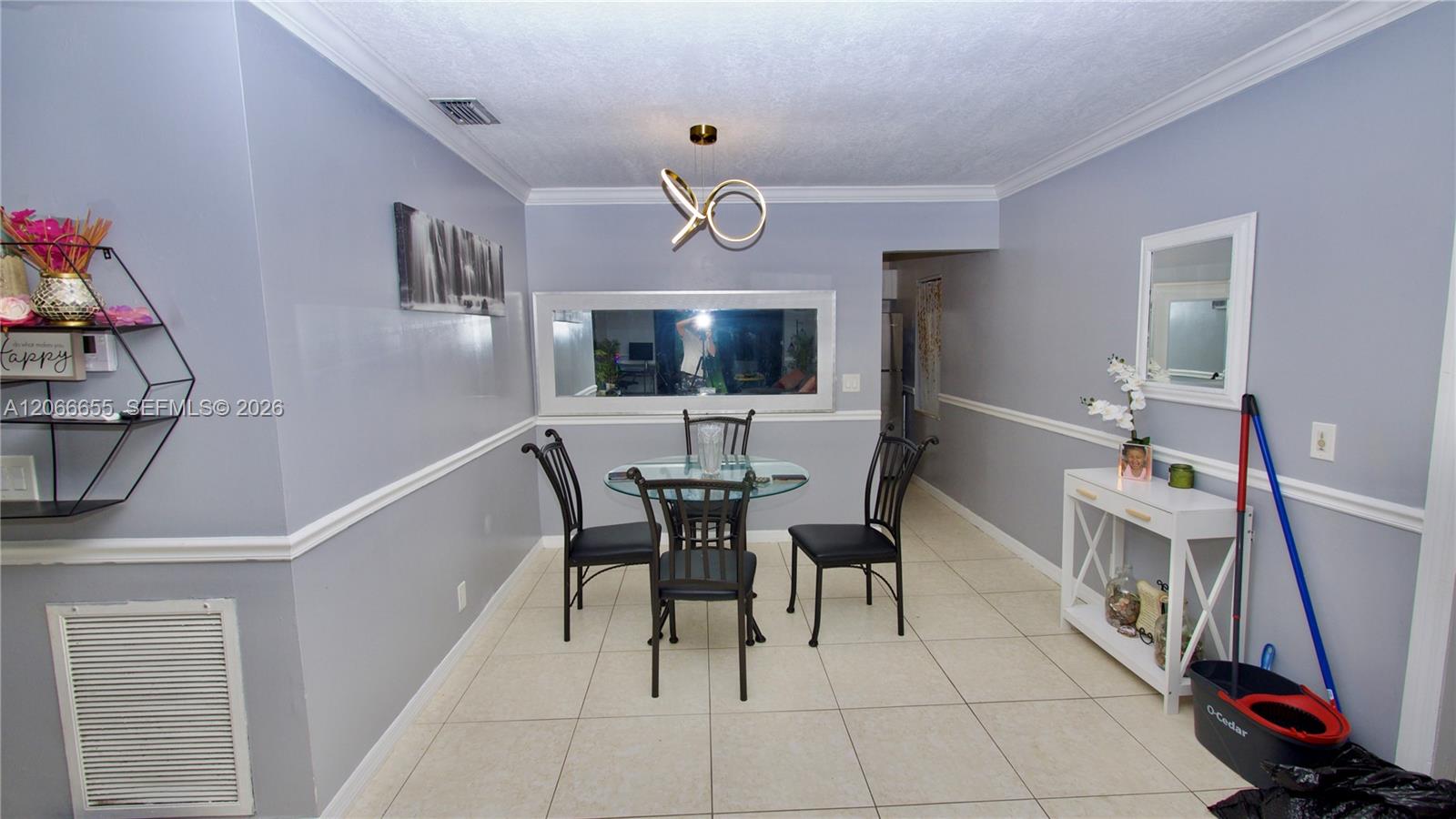 1904 Palmland Drive 3 Property Photo 4