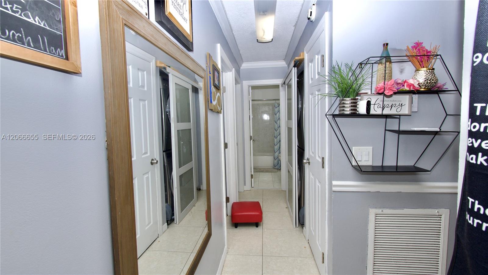 1904 Palmland Drive 3 Property Photo 6