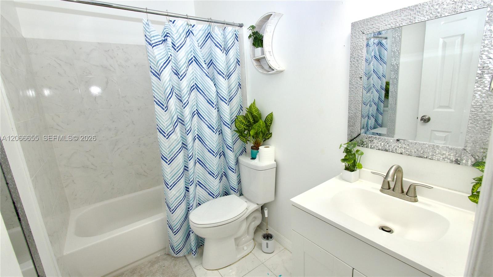 1904 Palmland Drive 3 Property Photo 13