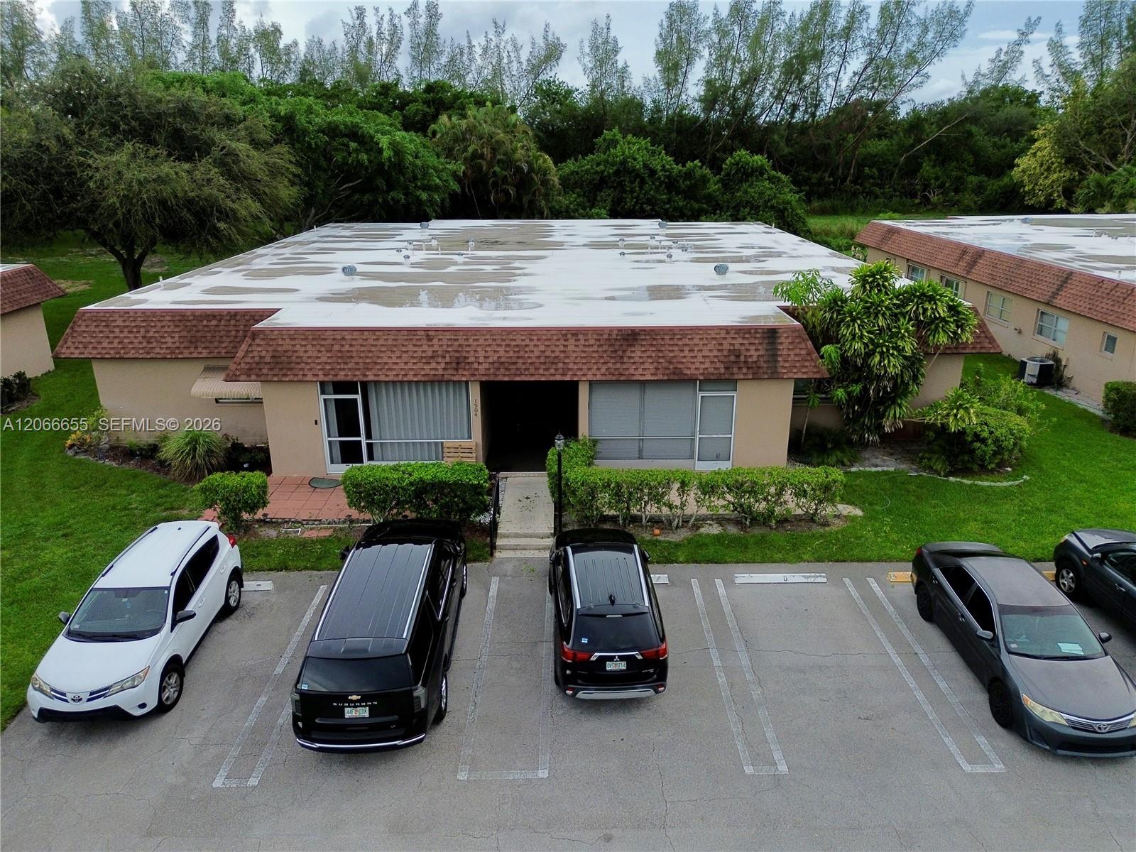 1904 Palmland Drive 3 Property Photo 18