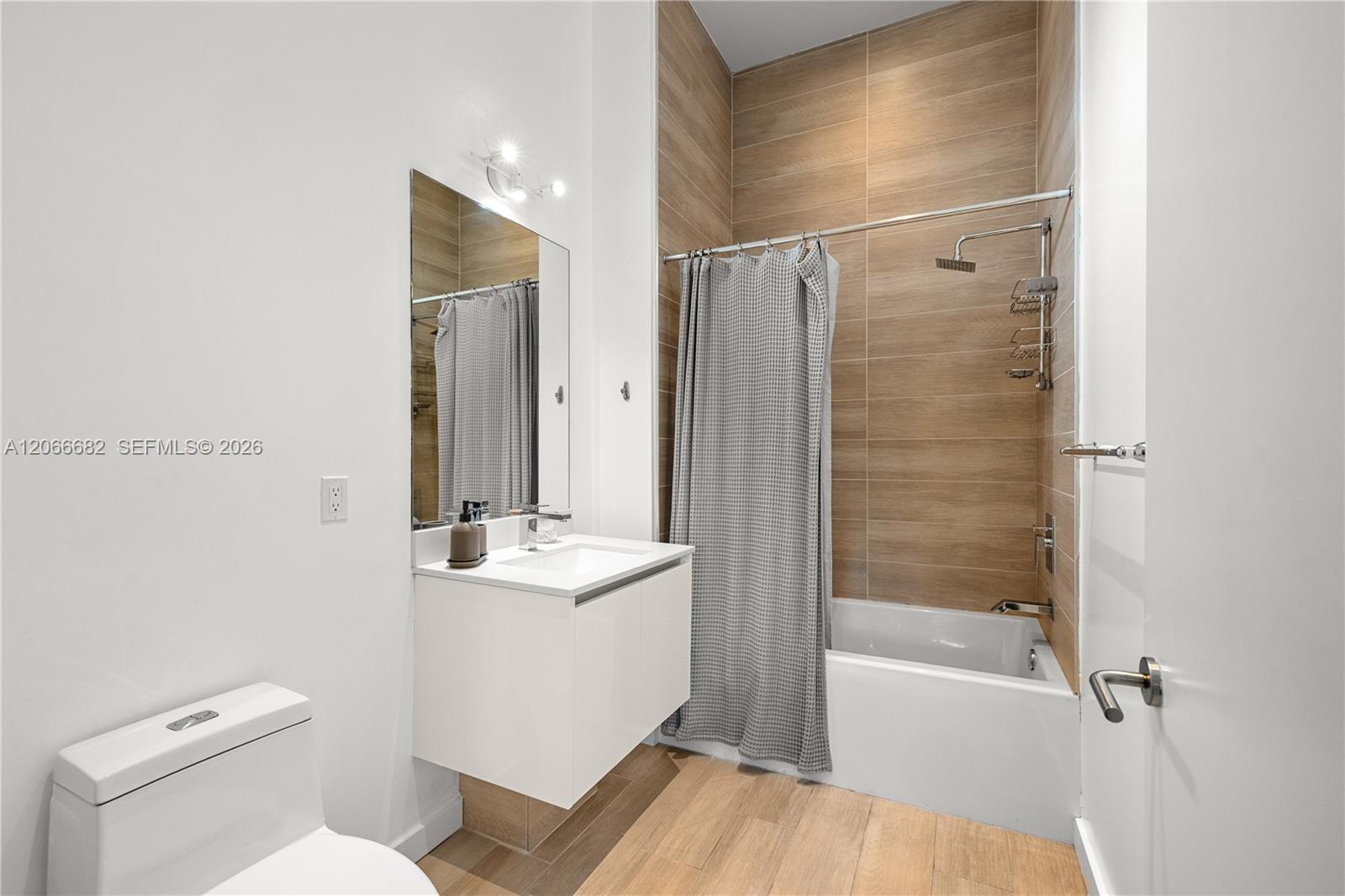1600 Sw 1st Avenue 307 Property Photo 16