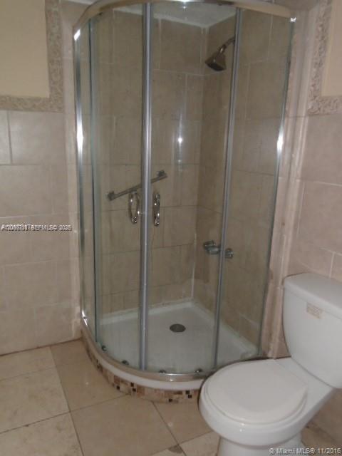 9143 Sw 77th Avenue B304 Property Photo 5