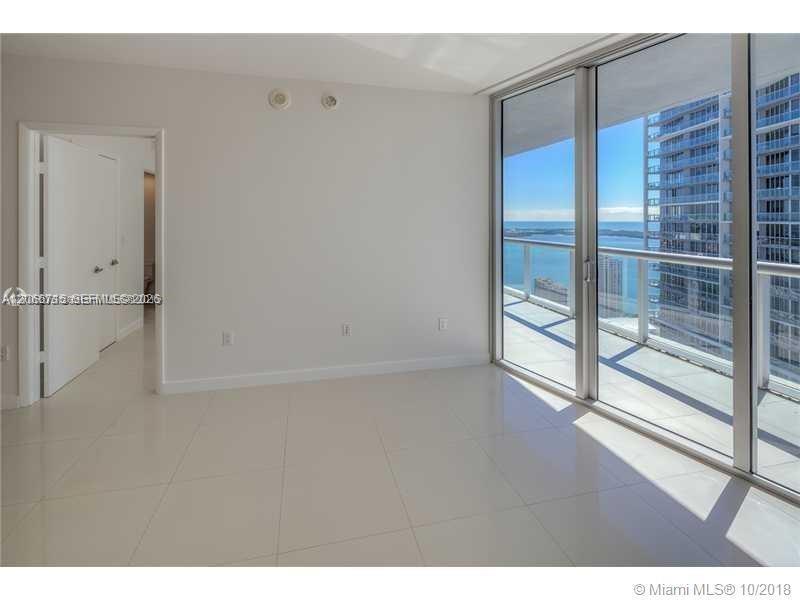 475 Brickell Avenue 2511 Property Photo 2