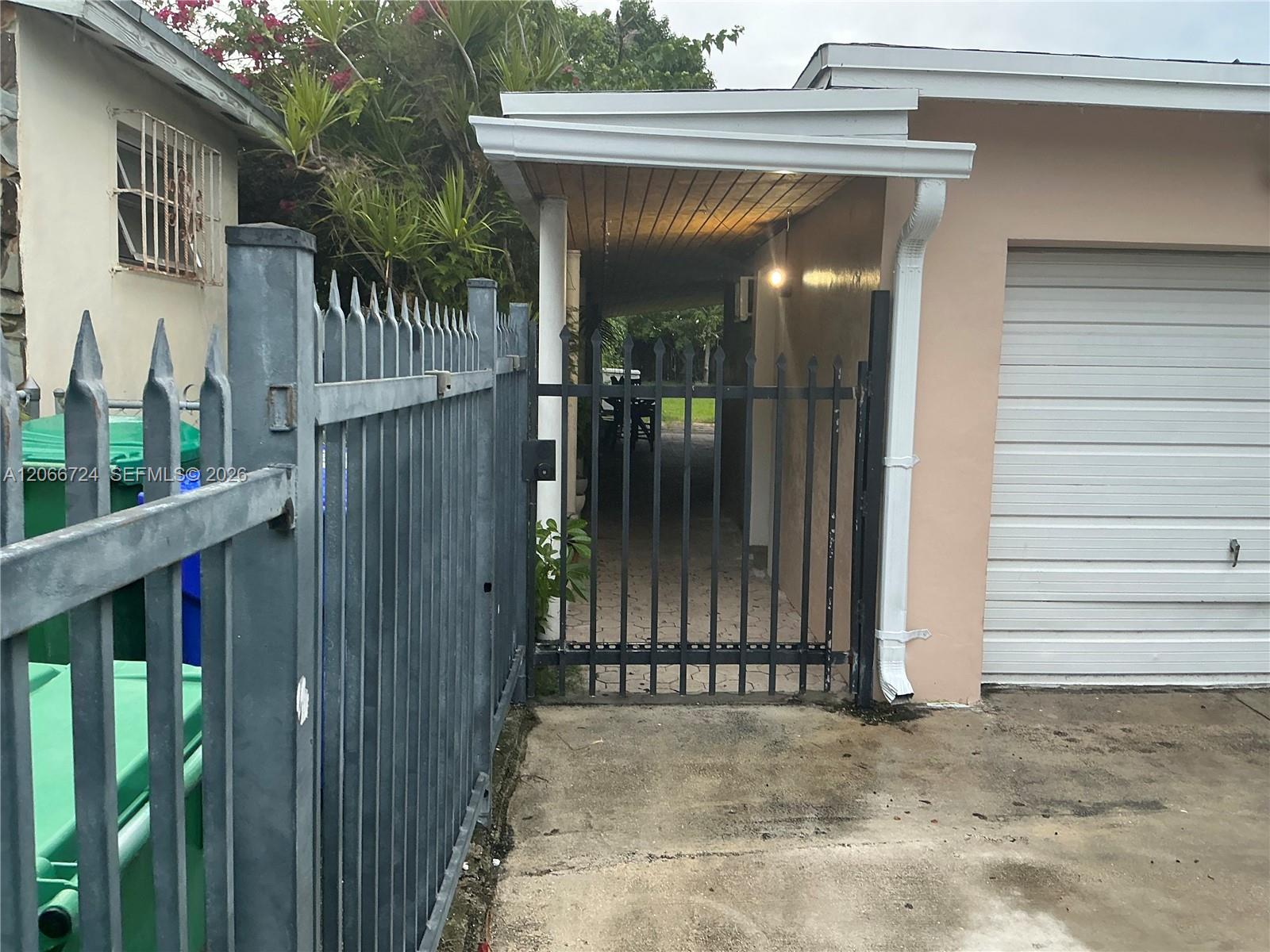 1855 Nw 32nd Street Property Photo 5