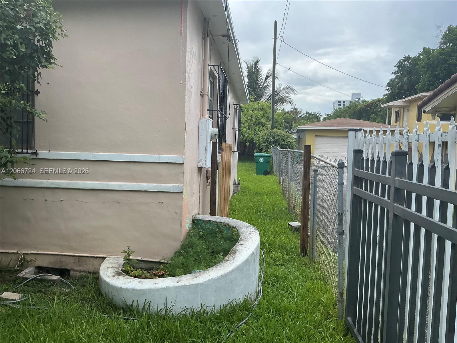 1855 Nw 32nd Street Property Photo 7