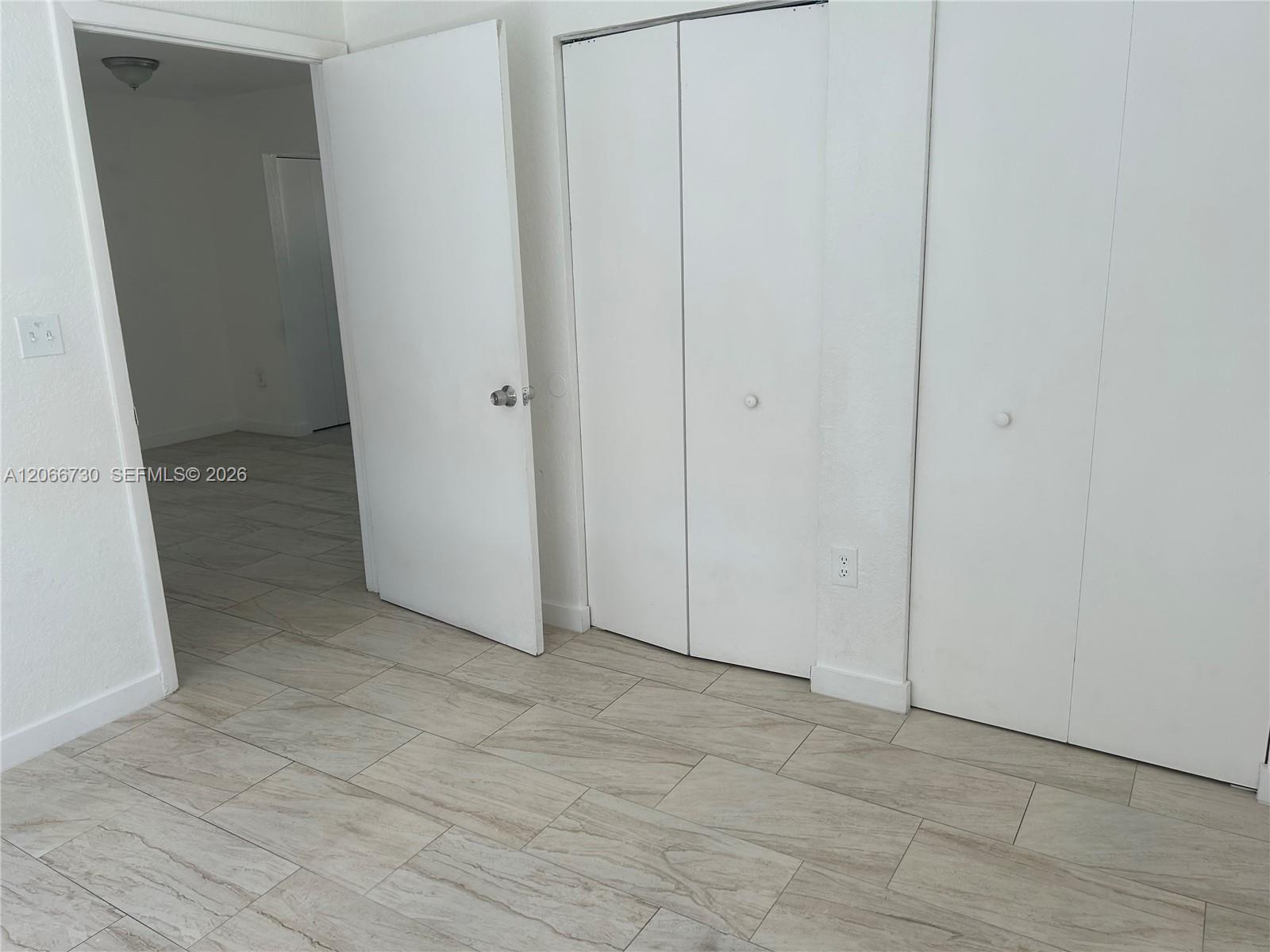 2124-2126 Thomas Street 2126 Property Photo 12
