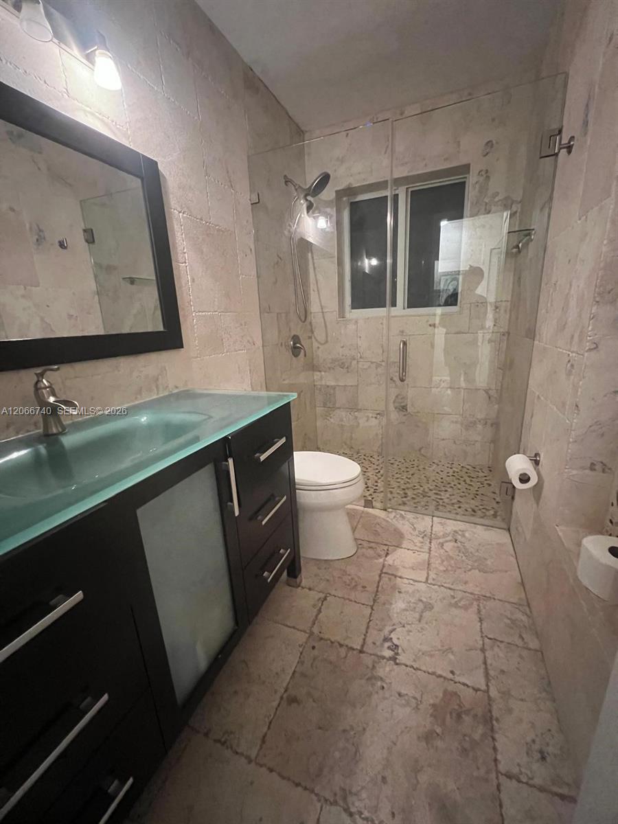 3460 Buchanan Street Property Photo 24