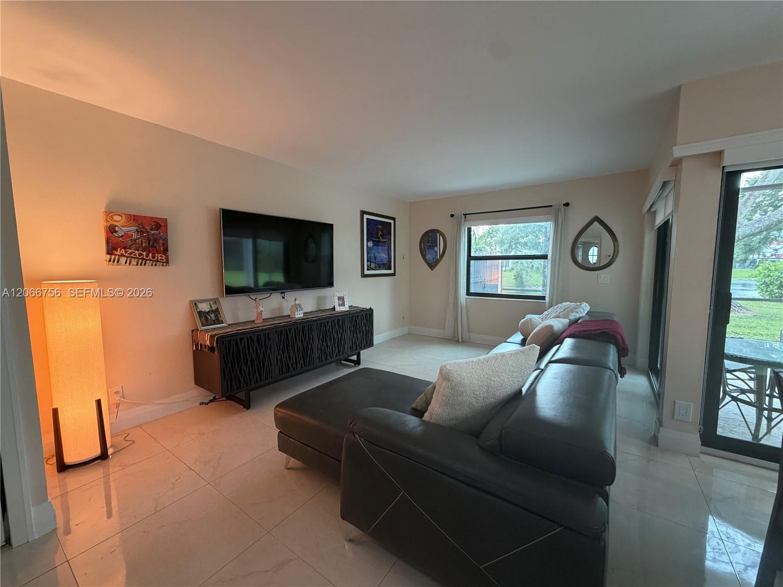 A12066756 Property Photo 4