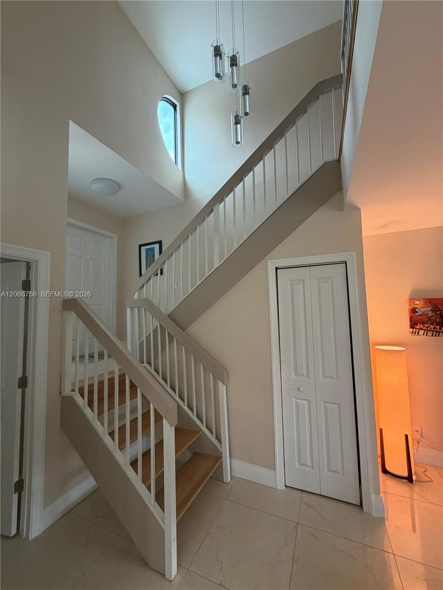 A12066756 Property Photo 9