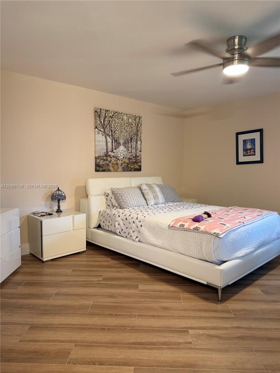 A12066756 Property Photo 11