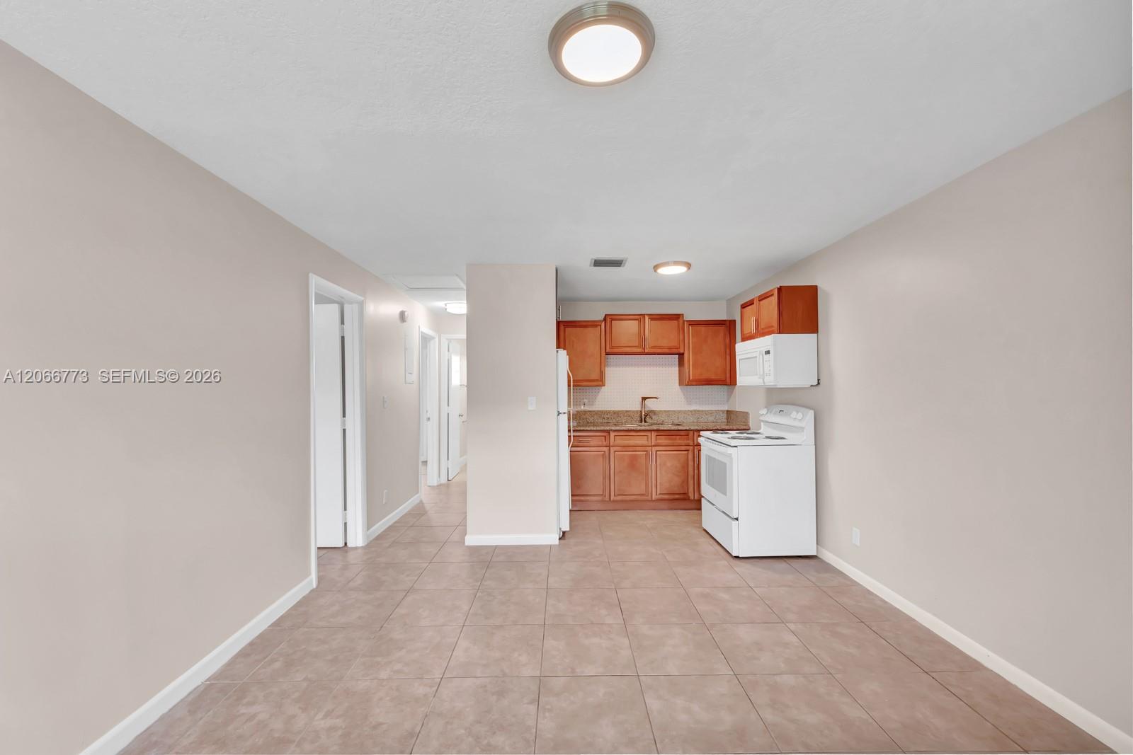 2610 Riverland Drive Property Photo 3