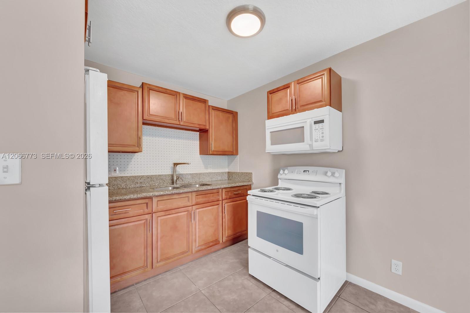 2610 Riverland Drive Property Photo 5