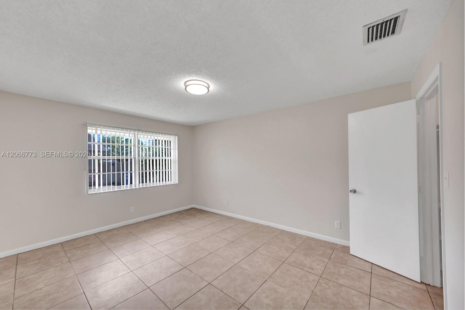 2610 Riverland Drive Property Photo 8