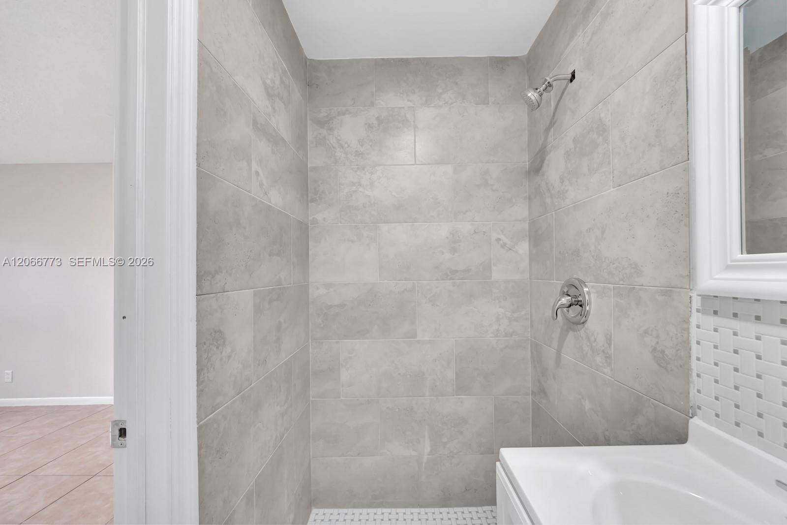 2610 Riverland Drive Property Photo 10