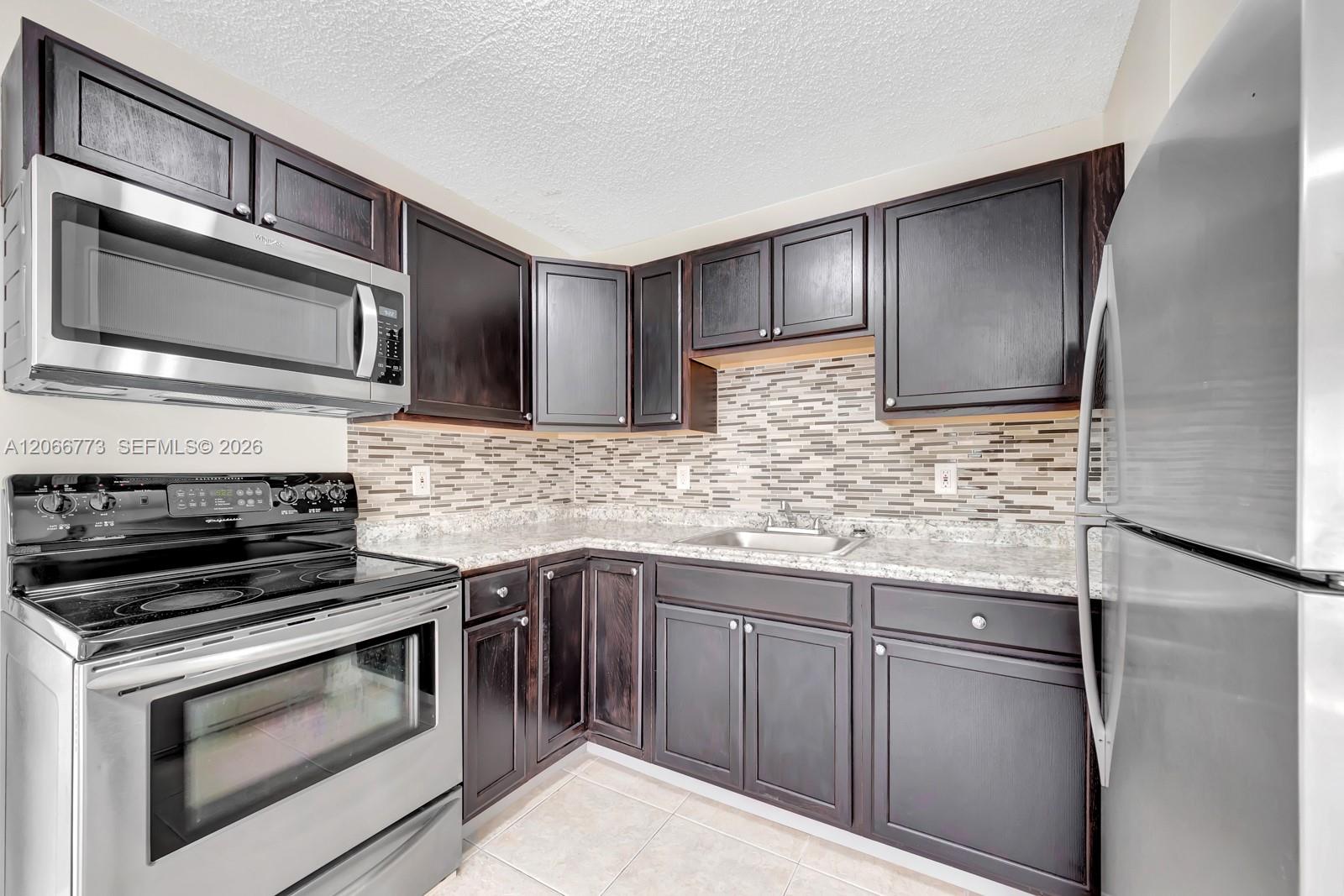 2610 Riverland Drive Property Photo 38