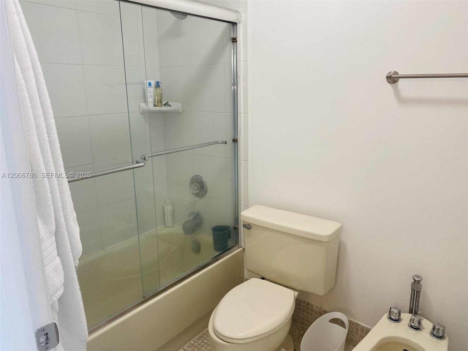 255 Galen Drive 4l Property Photo 12
