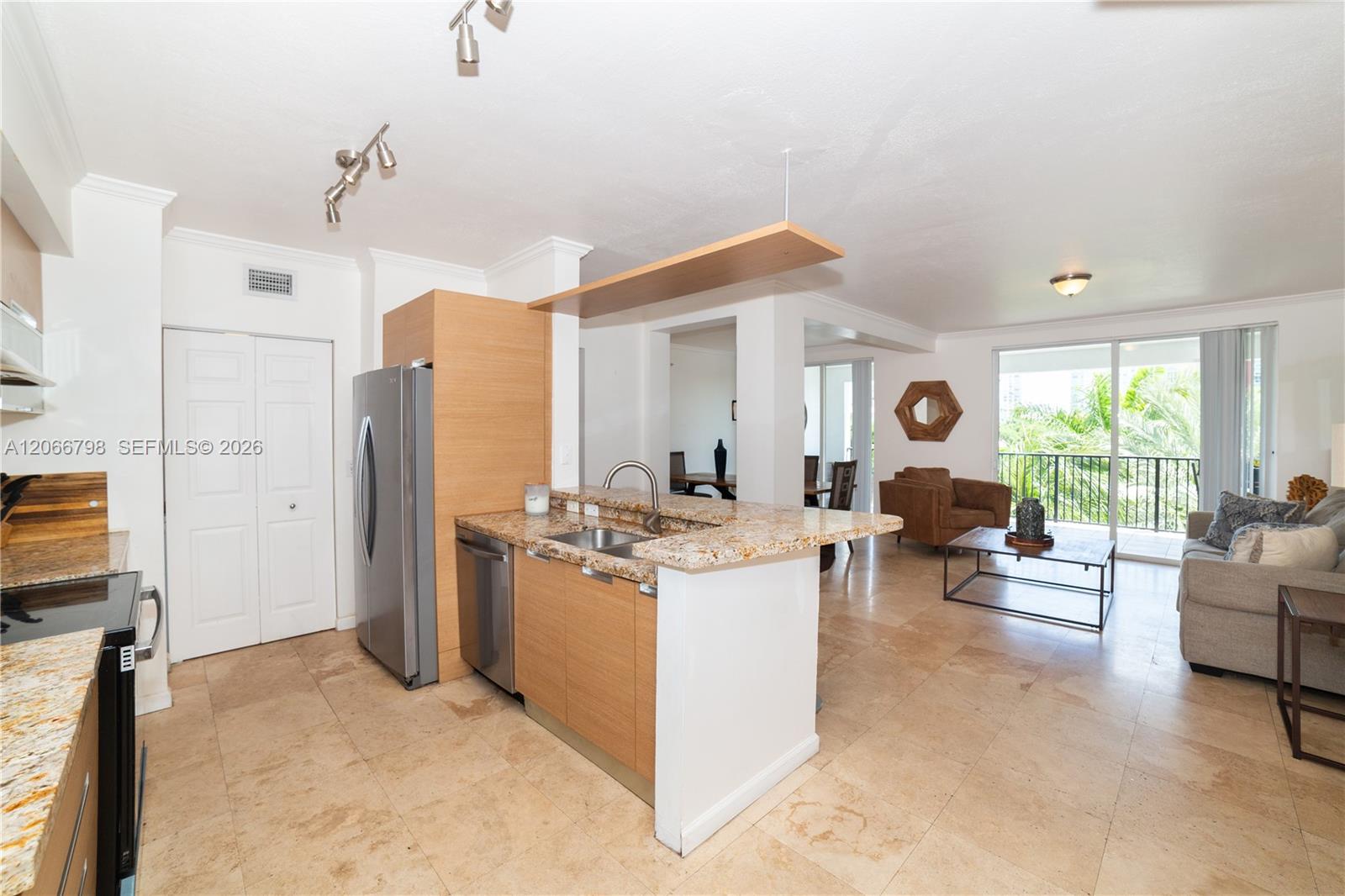 17100 N Bay Road 1501 Property Photo 14