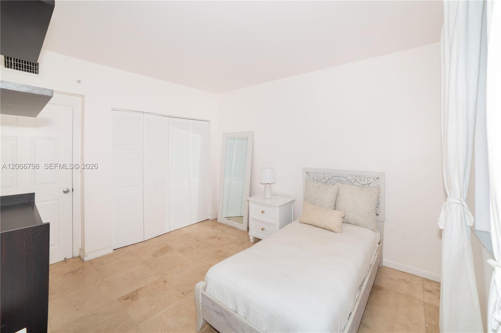 17100 N Bay Road 1501 Property Photo 24