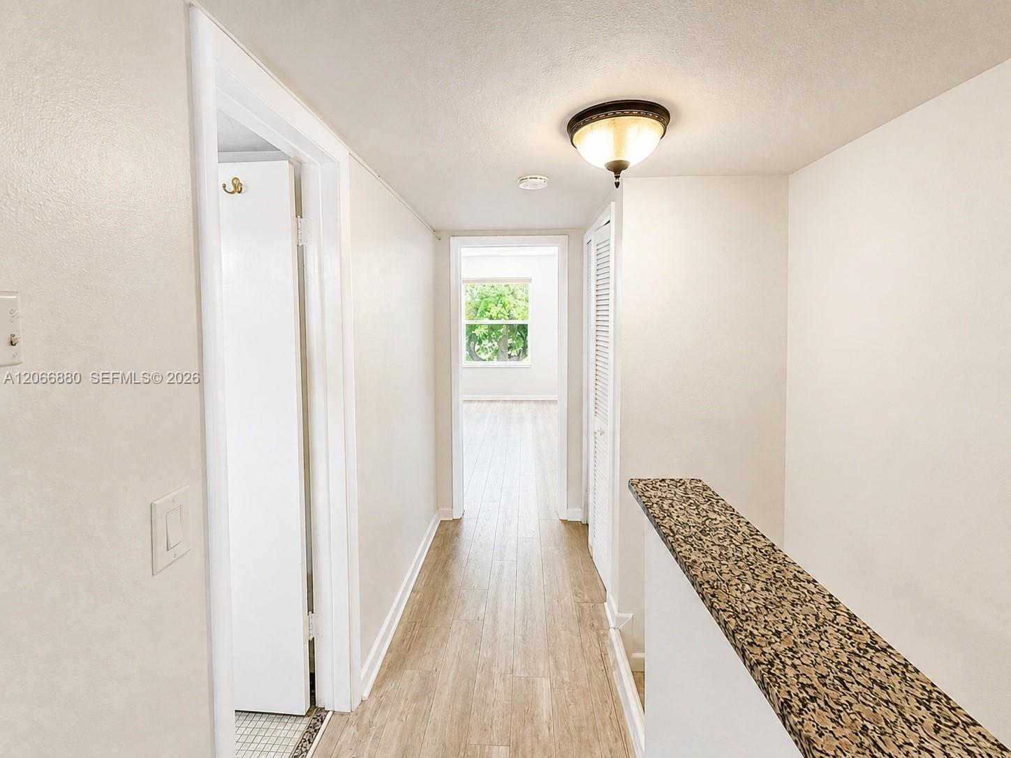 1720 W 75th Street Property Photo 20