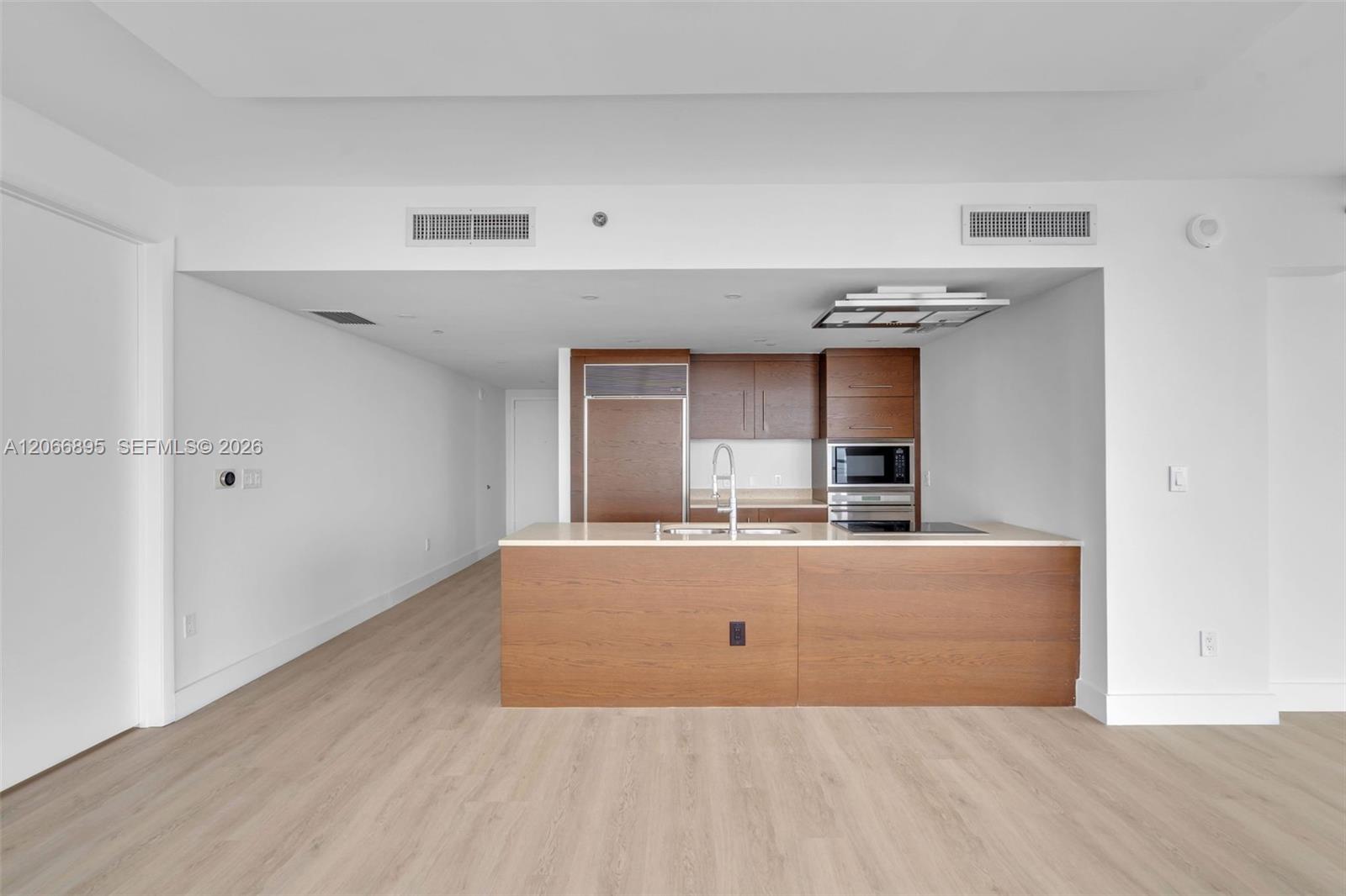 495 Brickell Avenue 3601 Property Photo 13