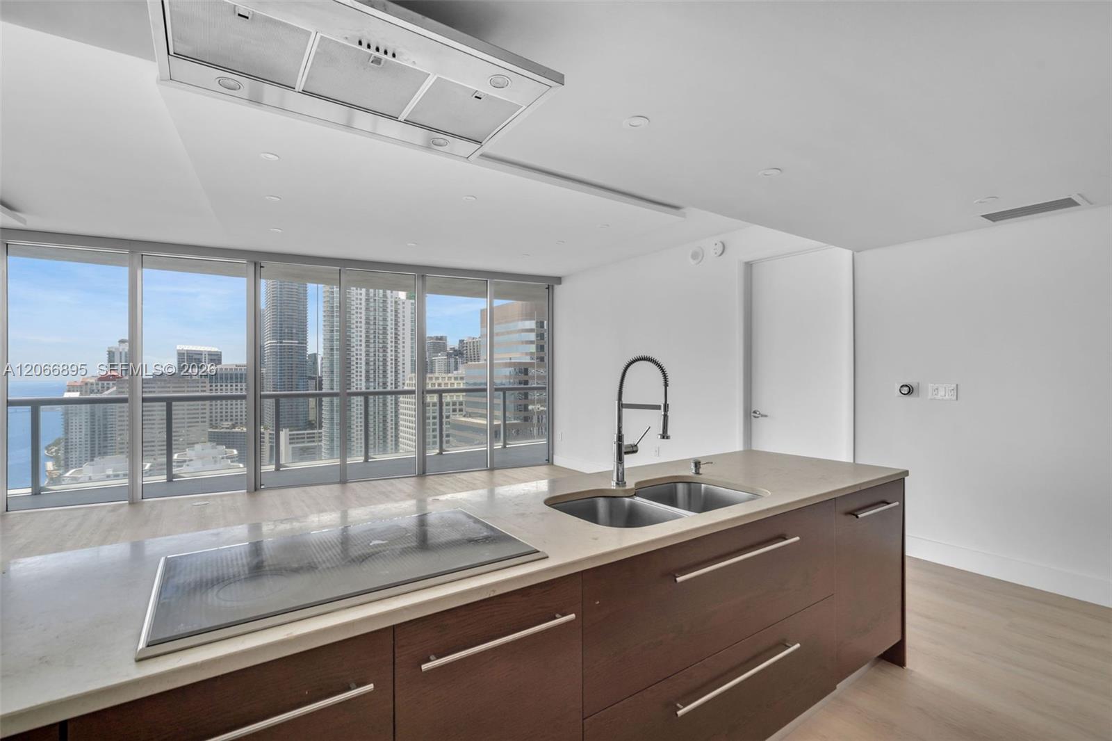 495 Brickell Avenue 3601 Property Photo 15