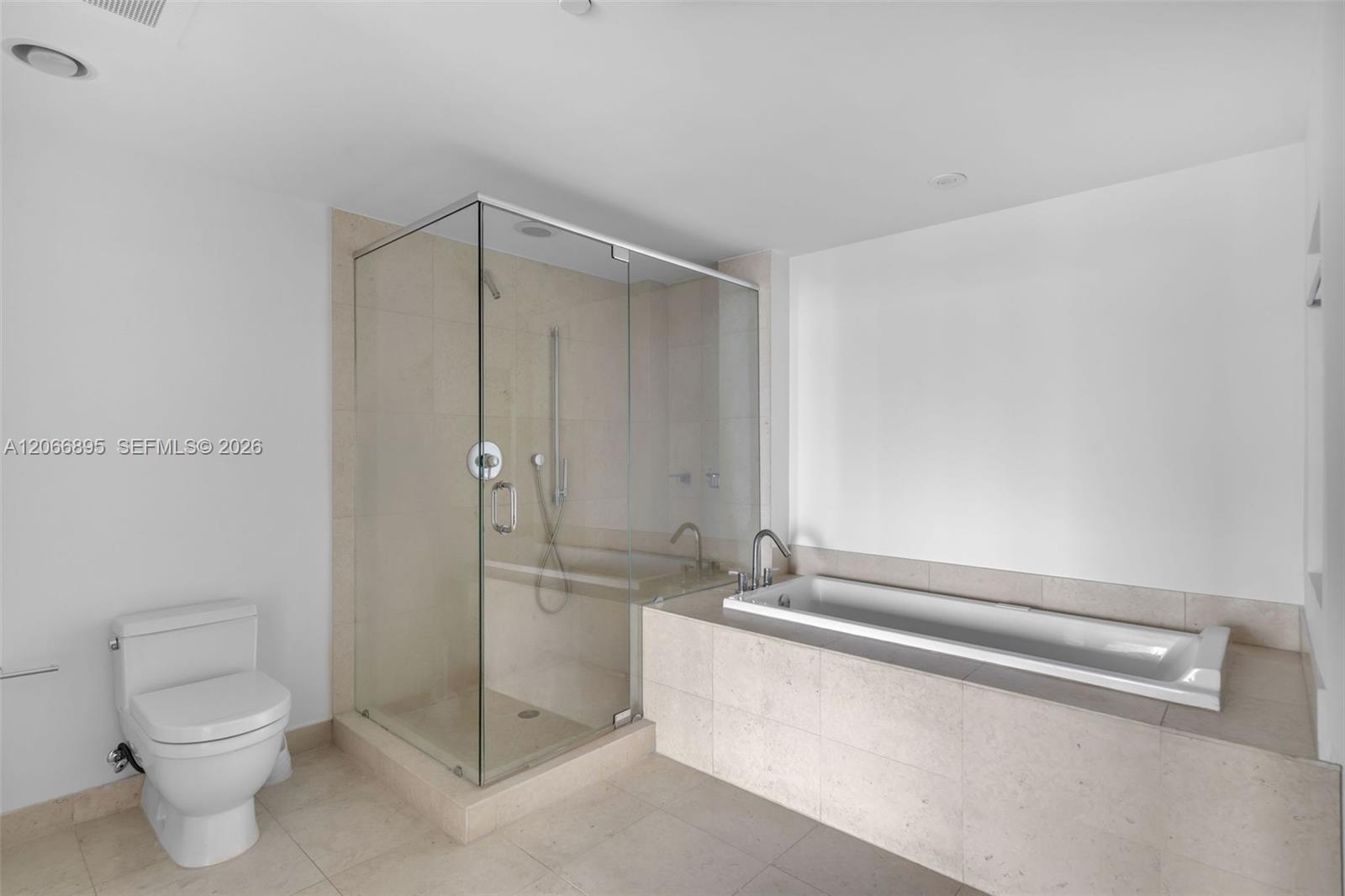 495 Brickell Avenue 3601 Property Photo 28