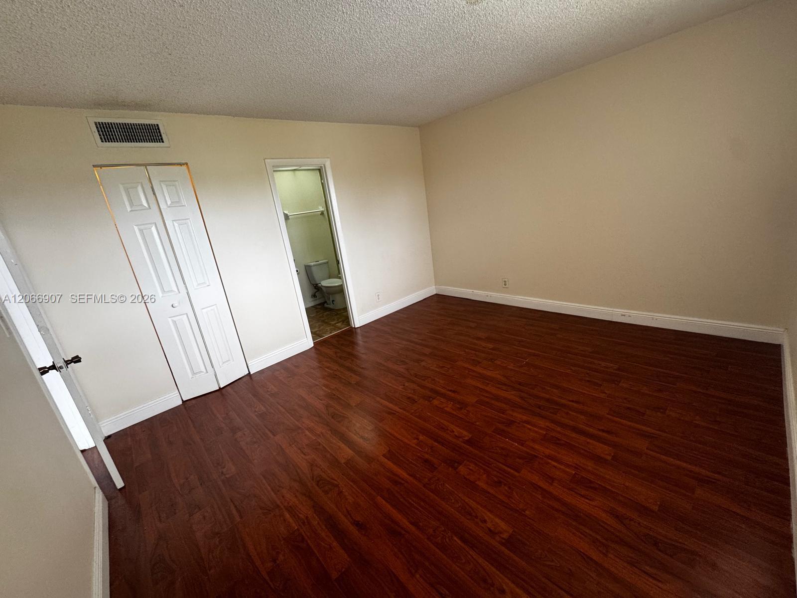 8020 N Colony Circle N 308 Property Photo 7