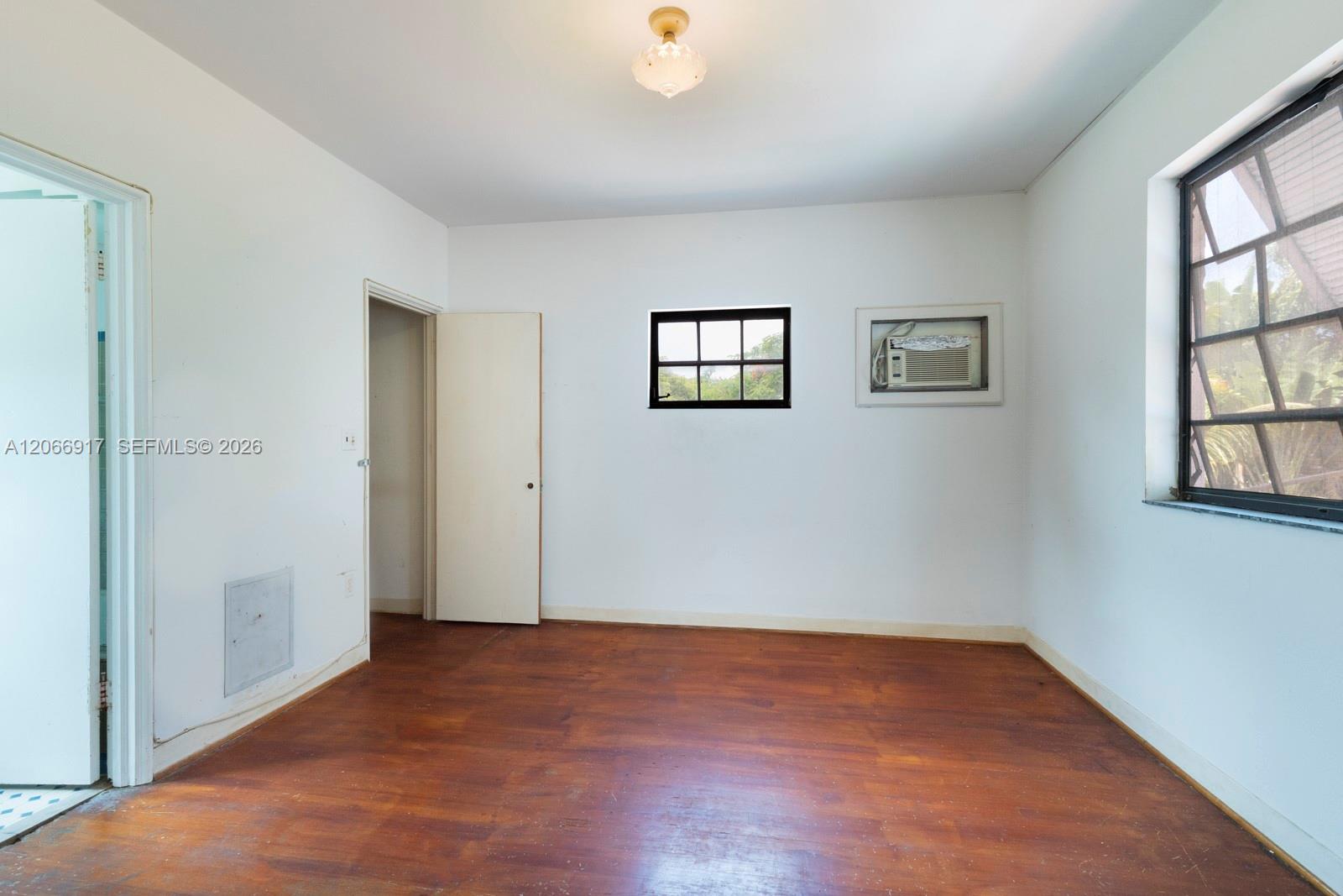 621 Ne 57th Street Property Photo 14