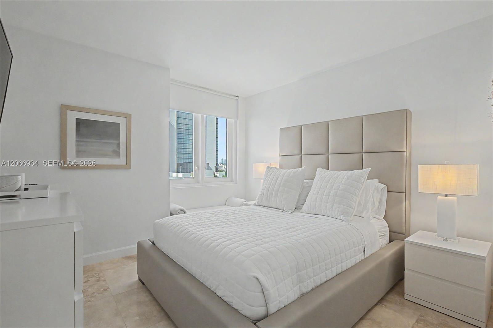 2301 Collins Avenue 908 Property Photo 22