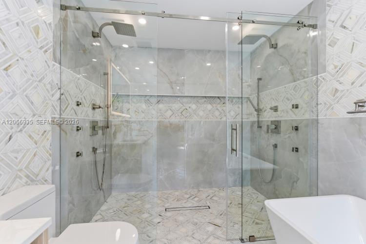 291 E Shore Drive E 0 Property Photo 15