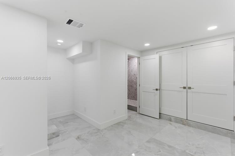 291 E Shore Drive E 0 Property Photo 44