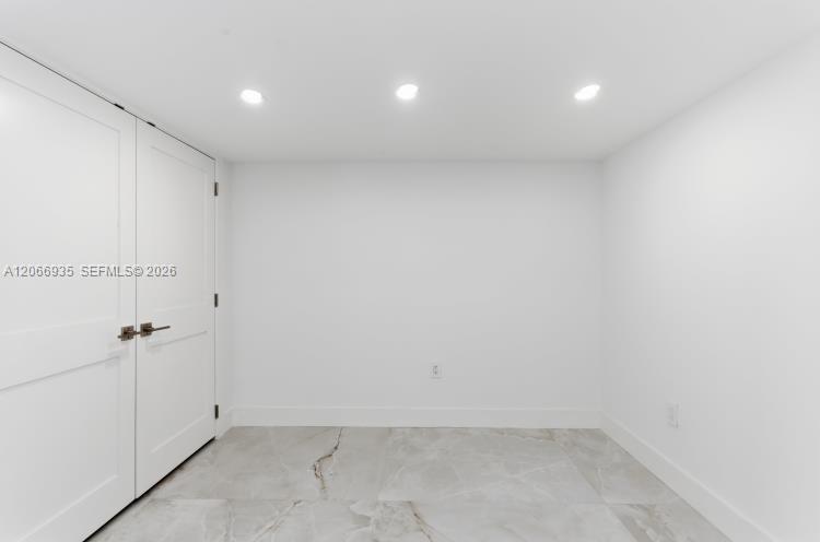 291 E Shore Drive E 0 Property Photo 80