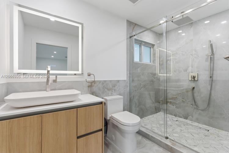 291 E Shore Drive E 0 Property Photo 88
