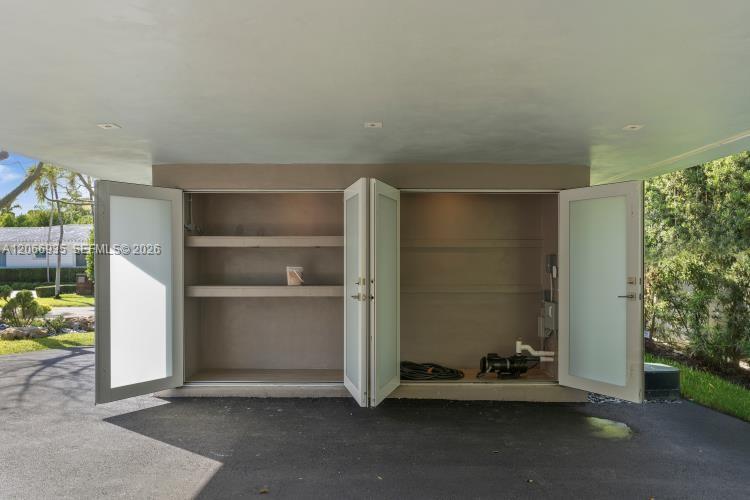 291 E Shore Drive E 0 Property Photo 134