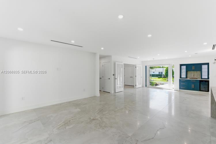 291 E Shore Drive E 0 Property Photo 176