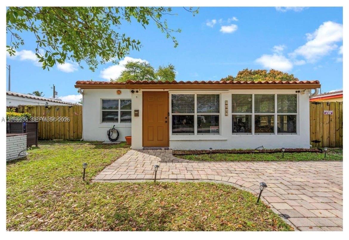 1482 Ne 175th Street Na Property Photo 2